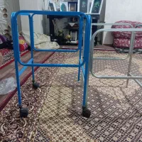 یک عدد چهار پایه قفس|لوازم جانبی حیوانات|خوی, |دیوار