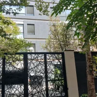 کیکاووس /۲۰۰ متر/ نوساز / سازه ای در خور تحسین|اجارهٔ آپارتمان|تهران, درب دوم|دیوار