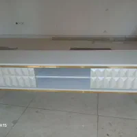 میز ال سی دی تمیز در حد نو