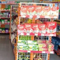 فروشنده سوپرمارکت اقا مجرد براشیفت شب داخل شهر