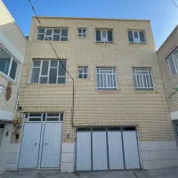 فروش منزل مسکونی سه طبقه بهترین نقطه شهر