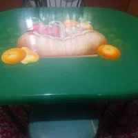 میز ناهار خوری کار کرده