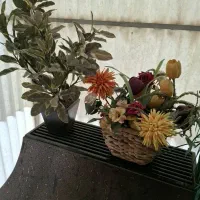 ۲ عدد گل مصنوعی