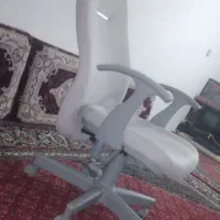 صندلی چرخشی