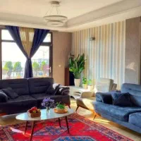 خونه دارم آقا هستم همخونه می‌پذیرم دانشجو / کارمند