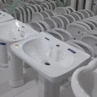 مرکز پخش روشویی با پایه