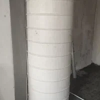 منبع اب ۱۰۰۰ لیتری ایستاده و پمپ آب و ست کنترل