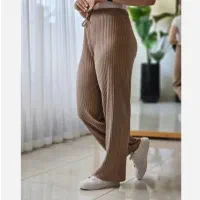 لباس و لباس زیر|لباس|ساوه, |دیوار