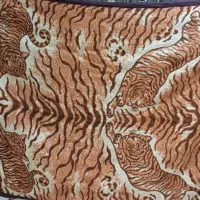 ۲ عدد بالش پر نو و ۱ عدد پتو کارکرده|رختخواب، بالش، پتو|تبریز, |دیوار