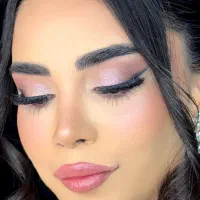میکاپ کار هستم