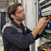 برقکار ساختمان ، عیب یابی سیم کشی و رفع اتصالی برق