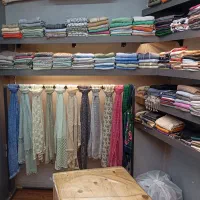 فروش شال و روسری بصورت تک و یکجا به علت جابجایی