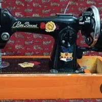 چرخ خیاطی قدیمی کار نشده با پدال برقی