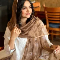 حراج واقعی شال و روسری اینبار در جمعه  بازار