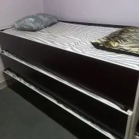 تخت سه تایی کشویی در شهرقدس