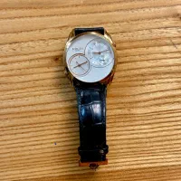 ساعت قدیمی باکیفیت ۲ موتوره گوچی ۲ زمانه gucci|ساعت|مشهد, احمدآباد|دیوار