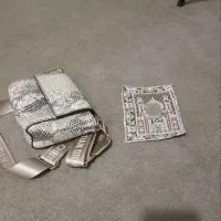 کیف کرمی دخترانه گمشده عکسش ندارم