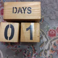 استند ماهگرد چوبی مکعبی نوازاد