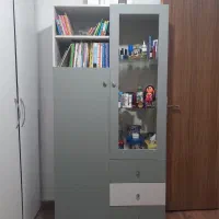 کتابخانه یا کمد