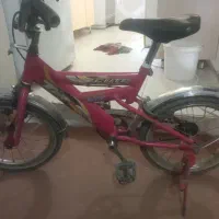 دوچرخه|دوچرخه، اسکیت، اسکوتر|پرند, فاز ۴|دیوار