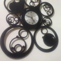 ساعت دیواری چوبی