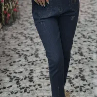 شلوار مدل مام فیت رنگ ابی و سورمه ای