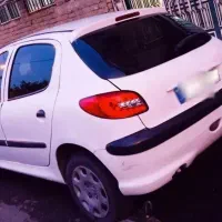 206سفید