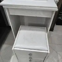 ** میز چرخ خیاطی **|لوازم خیاطی و بافتنی|شاهین‌شهر, اقبال لاهوری|دیوار