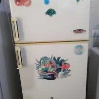 فروش یخچال فریزر برند آزمایش بسیار تمیز