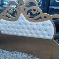 مبل ۸ نفره و تخت ۲ نفره و فوتبال دستی و گاز ۵ شعله