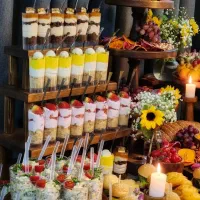 سفارش انواع دسر و فینگر فود برای مجالس شما
