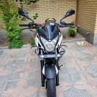 موتور  ns 200 مدل 96 عروسک در حد صفر