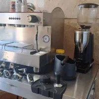فروش دستگاه های کافه و بستنی در حد نو