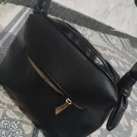 کیف|کیف، کفش، کمربند|قدس, شهر‌قدس|دیوار