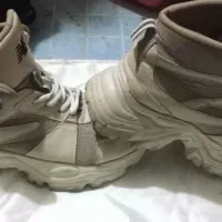 چندعددکفش اسپورت و چرمی|کیف، کفش، کمربند|شیراز, پانصد دستگاه ارتش|دیوار