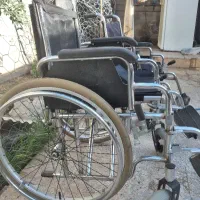 ویلچر  ۲ عدد بزرگ وتوسط بزرگ نو