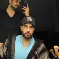 خدمات هیرکات تخصصی (سالن ) و خدمات میکاپ و در محل