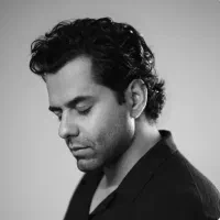 رضا بهرام ردیف ۱ / ۴ صندلی