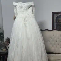لباس عروس شیک و بسیار تمیز