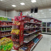خانم برای کار درفروشگاه