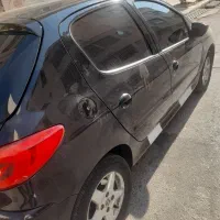 پژو۲۰۷ اتومات مشکی مدل۹۸|خودرو سواری و وانت|شیراز, تندگویان|دیوار