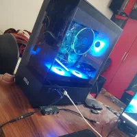 کیس گیمینگ همراه مانیتور