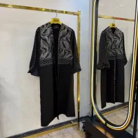 مانتو مجلسی|لباس|تربت‌حیدریه, فرمانداری|دیوار