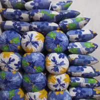 ۲۴عدد بالشت و پشتی گل پر به قیمت۱۷میلیون