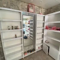 قفسه ویترین مغازه کم استفاده|کتابخانه، شلف، قفسه‌های دیواری|کرج, حصارک بالا|دیوار