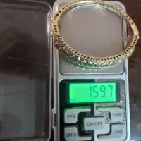 یک عدد دستبند طلا قفل دار بسیار زیبا