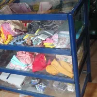 ویترین پوشاک فروشی ۴طبقه|فروشگاه و مغازه|دهگلان, |دیوار