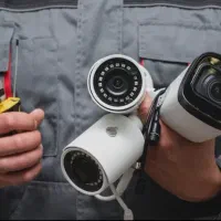 استخدام کاراموز برق و دوربین