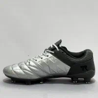 کفش کتونی کتانی فوتبال فوتبالی چمن چمنی تورف|کیف، کفش، کمربند|قم, نیروگاه|دیوار