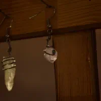 گردنبند و گوشواره کوارتز
